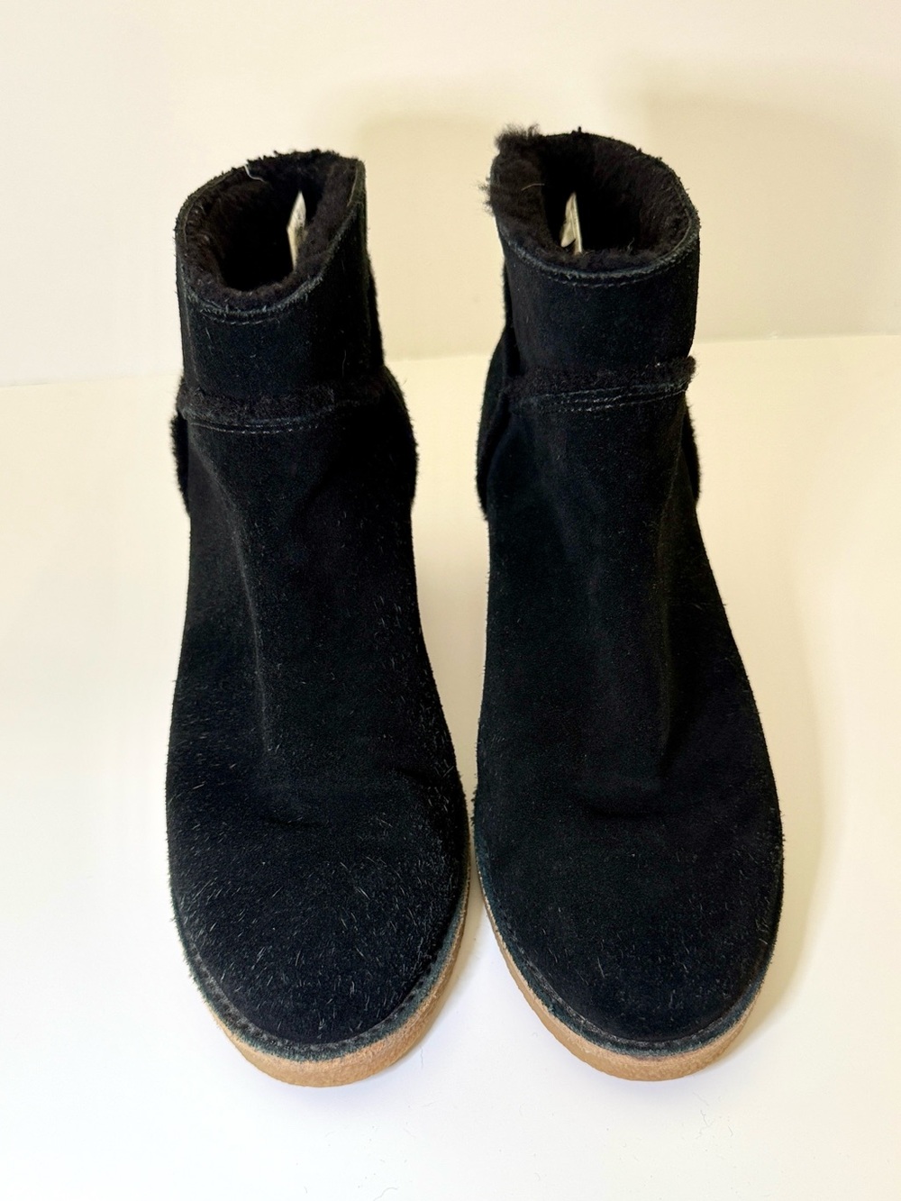 UGG Kasen Black Ankle Suede Boots - Picture 3 of 7